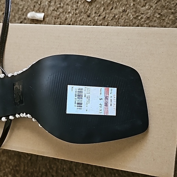 Heels - Picture 5 of 5